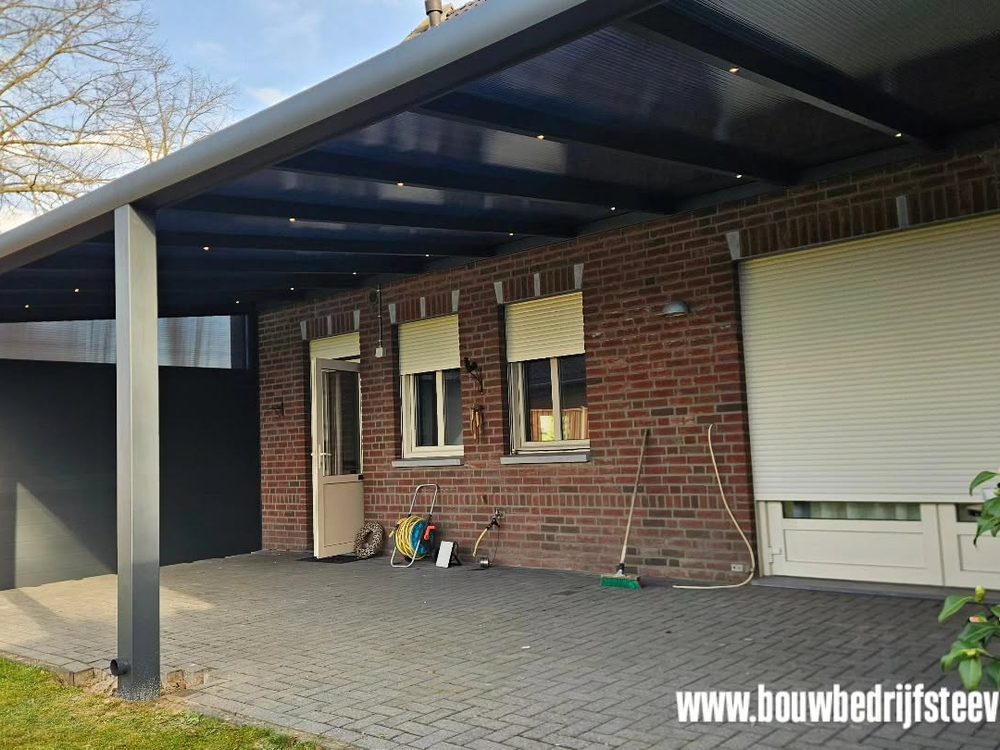 Aluminium veranda met LED inbouwspots in het dak