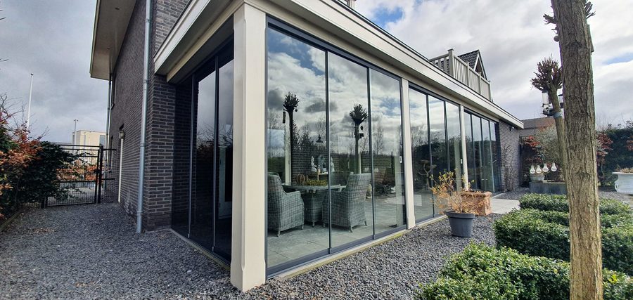 Glazen schuifwanden op maat